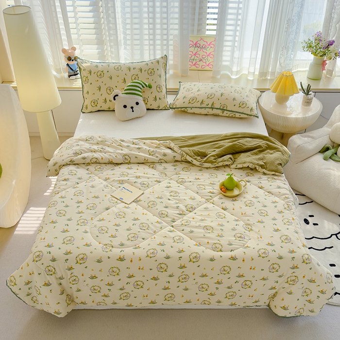 91家纺网 家纺一手货源 找家纺 几禾 2026新款云感双层纱抗菌花边夏被-晴风系列 晴风-兔羞日记