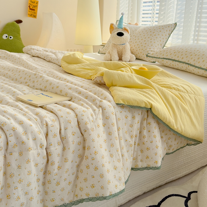 91家纺网 家纺一手货源 找家纺 几禾 2026新款云感双层纱抗菌花边夏被-晴风系列 晴风-小岛晴空