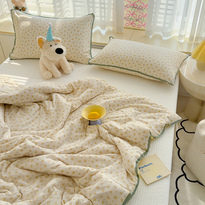 91家纺网 家纺一手货源 找家纺 几禾 2026新款云感双层纱抗菌花边夏被-晴风系列 晴风-小岛晴空