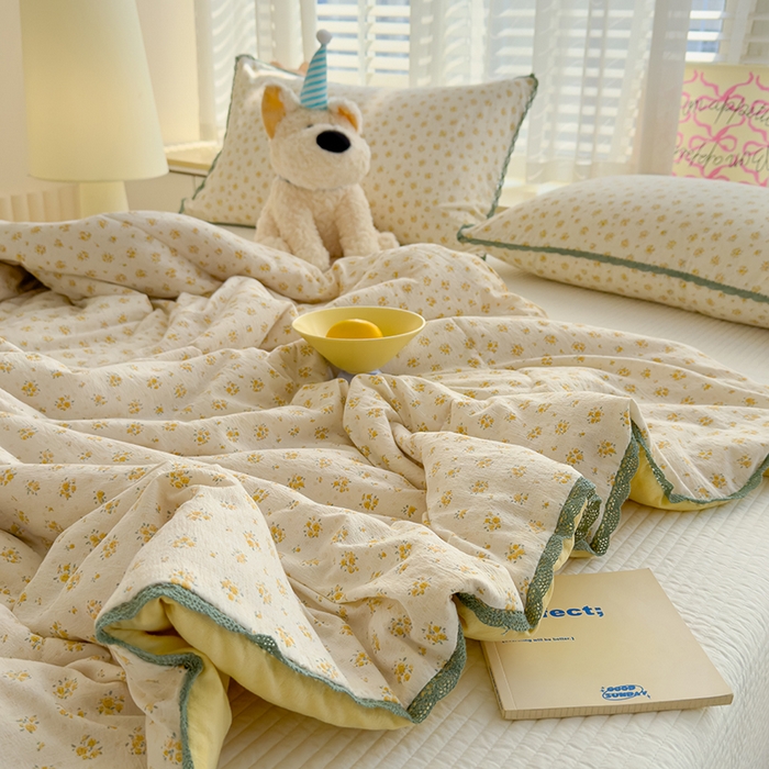 91家纺网 家纺一手货源 找家纺 几禾 2026新款云感双层纱抗菌花边夏被-晴风系列 晴风-小岛晴空