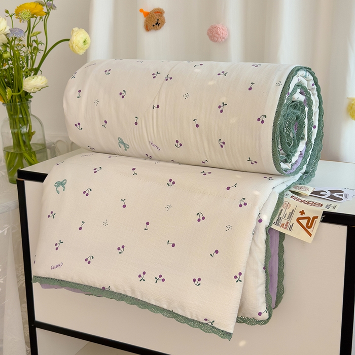 91家纺网 家纺一手货源 找家纺 几禾 2026新款云感双层纱抗菌花边夏被-晴风系列 晴风-芋泥葡萄