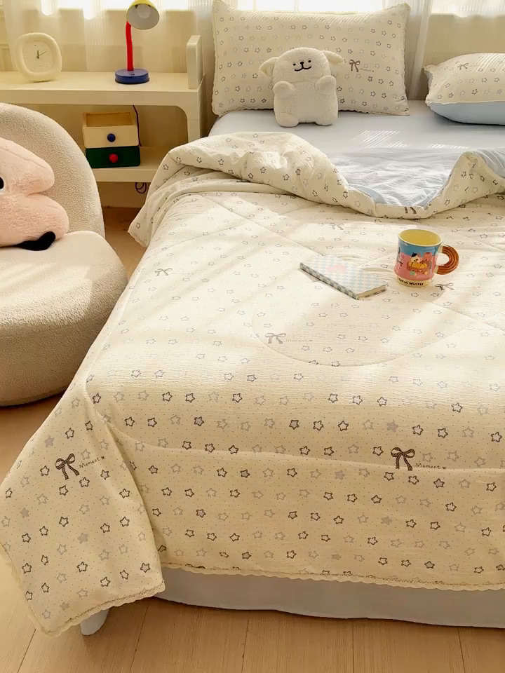 91家纺网 家纺一手货源 找家纺 几禾 2026新款云感双层纱抗菌花边夏被-晴风系列 晴风-摘星