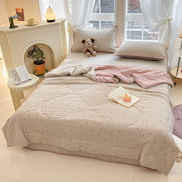 91家纺网 家纺一手货源 找家纺 （总）几禾 2026新款云感双层纱7A抗菌夏被四件套系列-栀夏系列