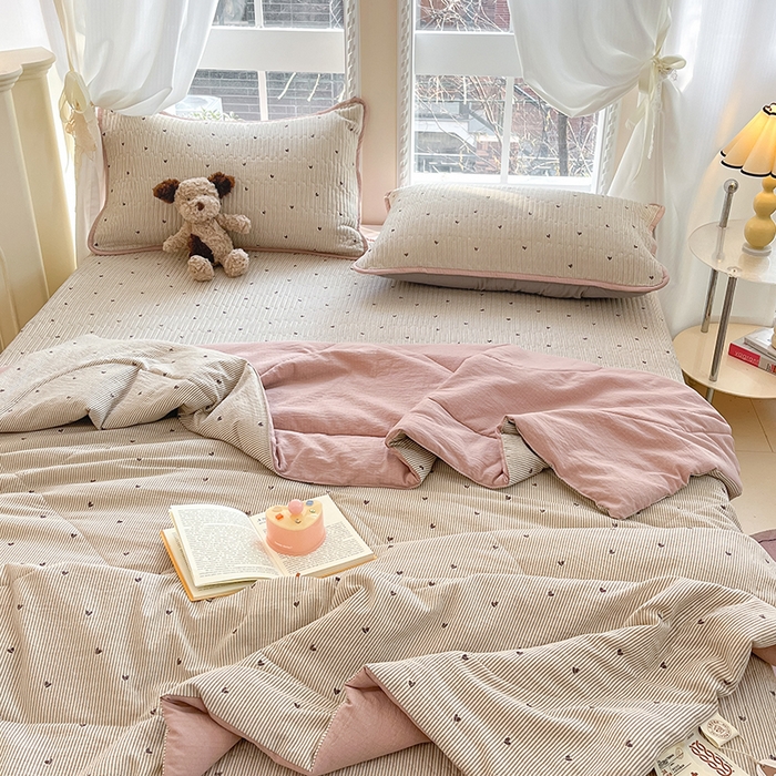 91家纺网 家纺一手货源 找家纺 （总）几禾 2026新款云感双层纱7A抗菌夏被四件套系列-栀夏系列