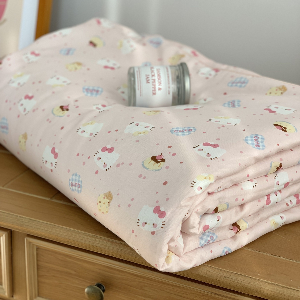 91家纺网 家纺一手货源 找家纺 源启生活 2026新款嵌绳夏被空调被 粉粉猫