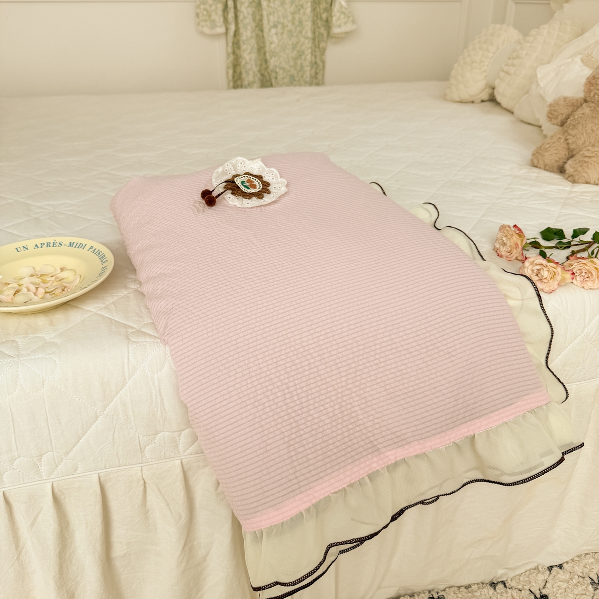 91家纺网 家纺一手货源 找家纺 潮邦创意家居 2026新款韩版花边奶芙豆豆夏被夏凉被空调被盖毯-纱雾时光系列 浅粉云絮