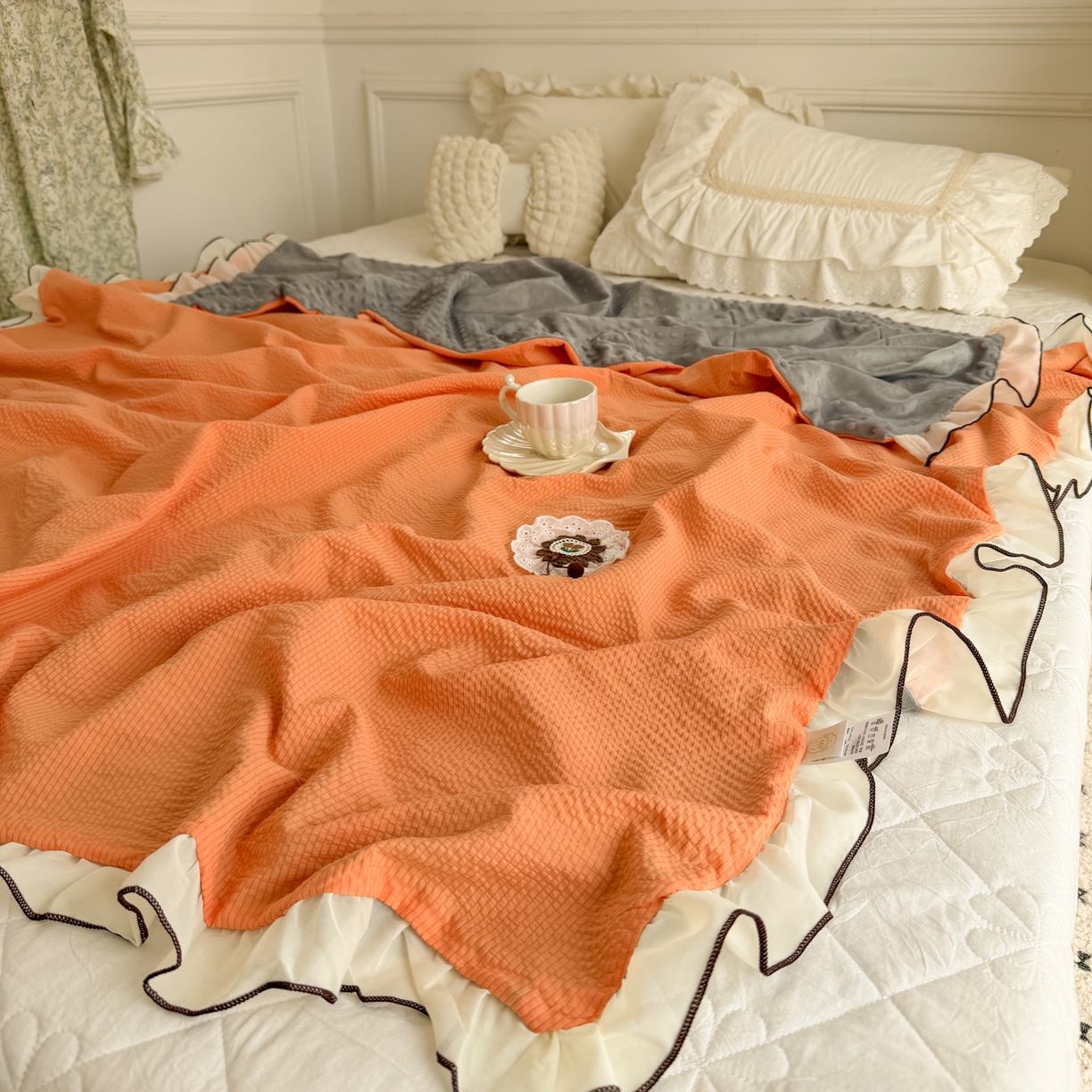 91家纺网 家纺一手货源 找家纺 （总）潮邦创意家居 2026新款韩版花边奶芙豆豆夏被夏凉被空调被盖毯-纱雾时光系列