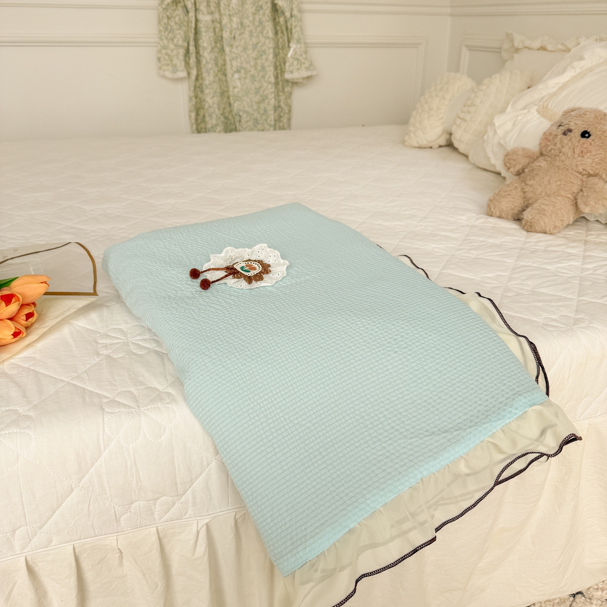 91家纺网 家纺一手货源 找家纺 潮邦创意家居 2026新款韩版花边奶芙豆豆夏被夏凉被空调被盖毯-纱雾时光系列 冰蓝气泡