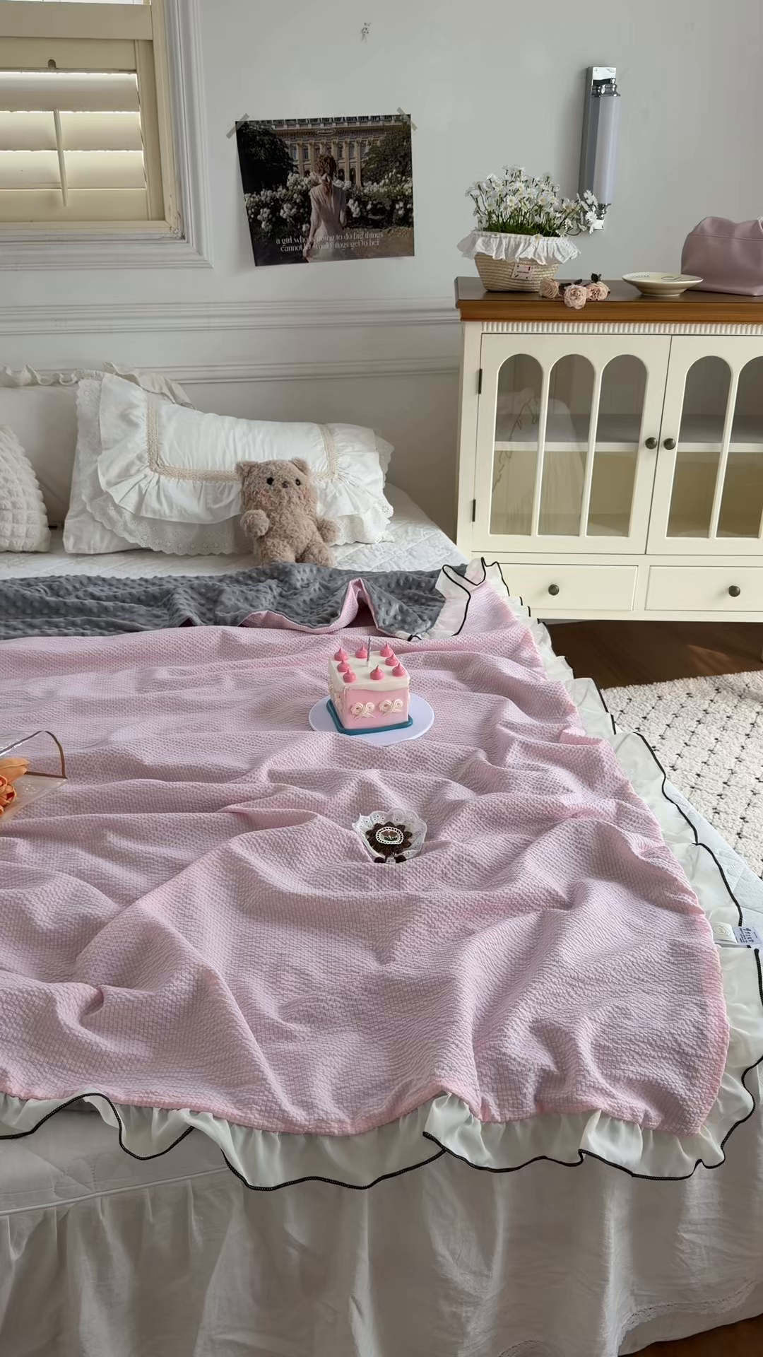 91家纺网 家纺一手货源 找家纺 潮邦创意家居 2026新款韩版花边奶芙豆豆夏被夏凉被空调被盖毯-纱雾时光系列 浅粉云絮