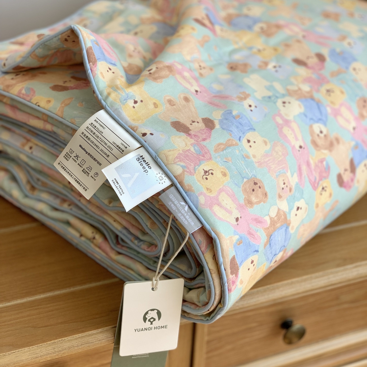 91家纺网 家纺一手货源 找家纺 源启生活 2026新款嵌绳夏被空调被 熊熊乐园