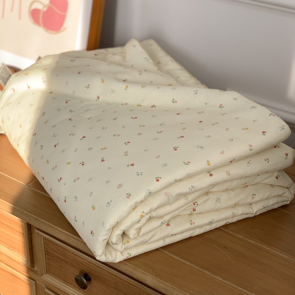 91家纺网 家纺一手货源 找家纺 源启生活 2026新款嵌绳夏被空调被 尤里