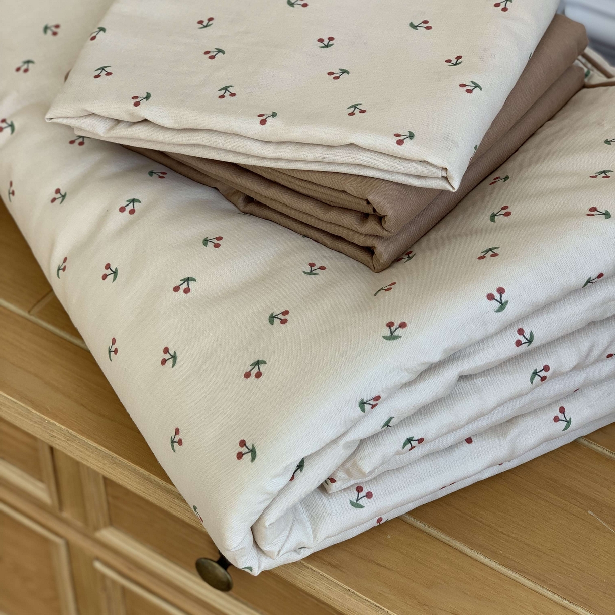 91家纺网 家纺一手货源 找家纺 源启生活 2026新款夏被四件套 车厘子