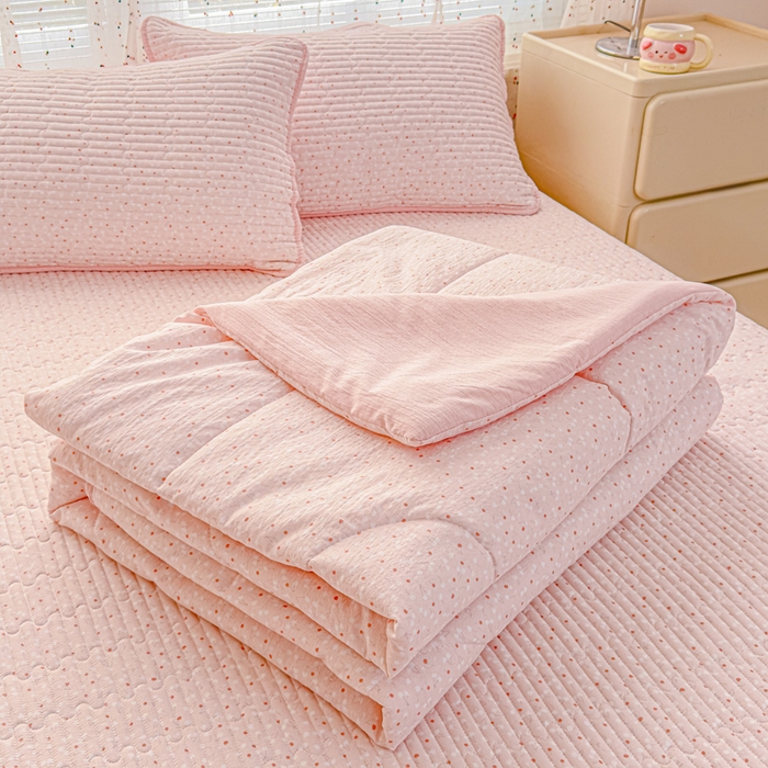 91家纺网 家纺一手货源 找家纺 （总）几禾 2026新款云感双层纱7A抗菌夏被四件套系列-栀夏系列