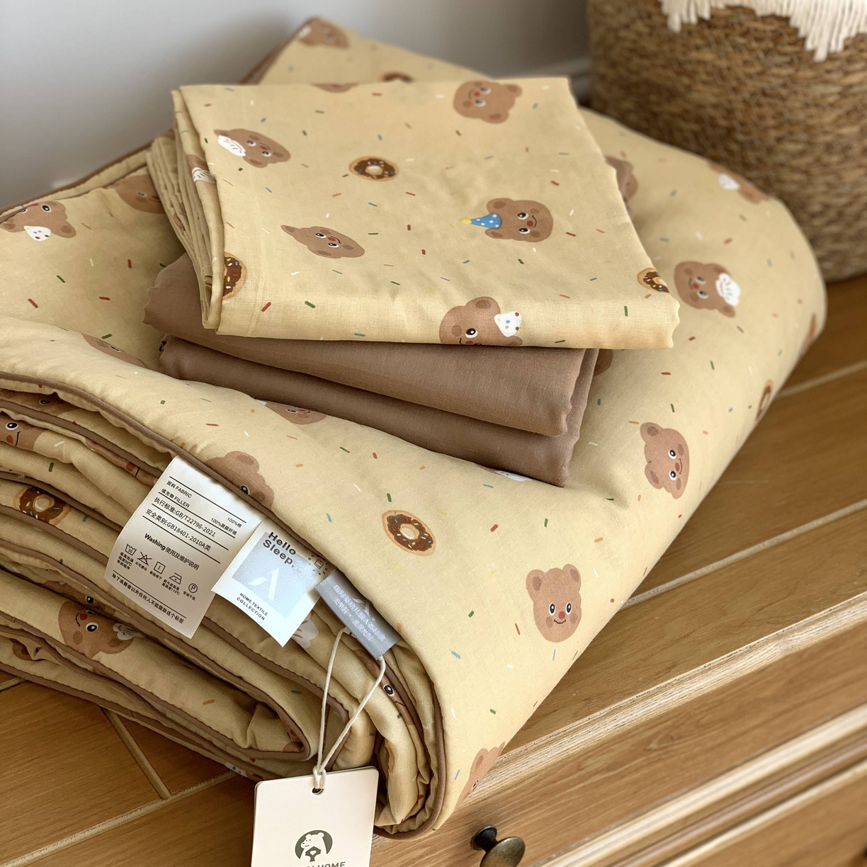 91家纺网 家纺一手货源 找家纺 源启生活 2026新款夏被四件套 曲奇小熊