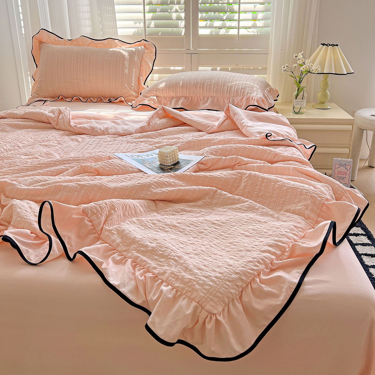 91家纺网 家纺一手货源 找家纺 （总）一比一家纺 2026新款纯色花边款夏被四件套