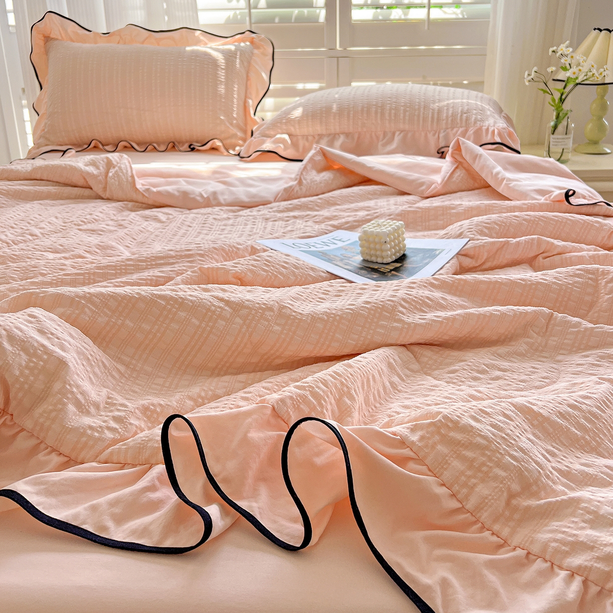 91家纺网 家纺一手货源 找家纺 （总）一比一家纺 2026新款纯色花边款夏被四件套