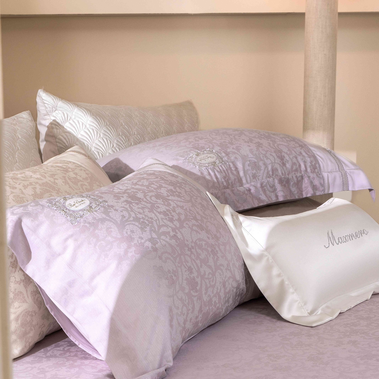 91家纺网 家纺一手货源 找家纺 馨蕊家居 2026春夏新款天丝棉提花刺绣四件套-丽笙 棉丽笙-婉若紫