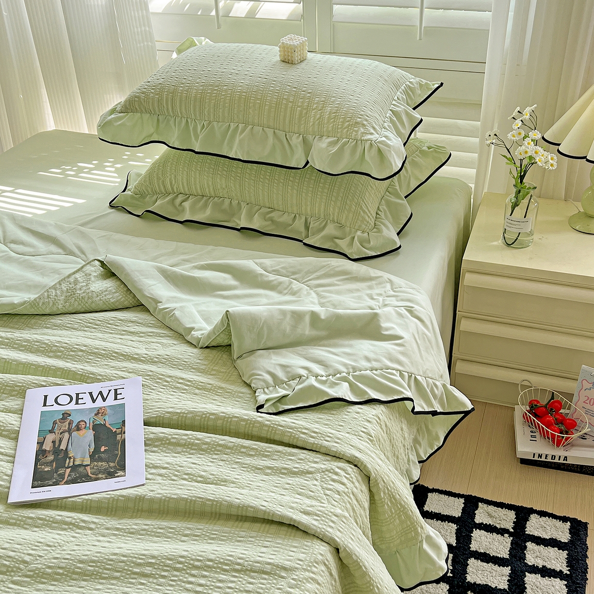 91家纺网 家纺一手货源 找家纺 一比一家纺 2026新款纯色花边款夏被四件套 芥末绿