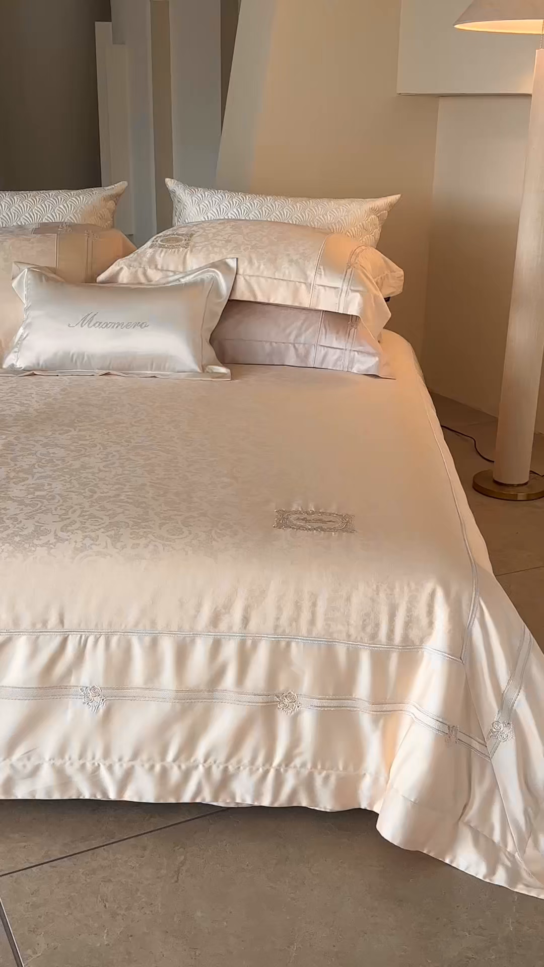 91家纺网 家纺一手货源 找家纺 馨蕊家居 2026春夏新款天丝棉提花刺绣四件套-丽笙 棉丽笙-奶咖