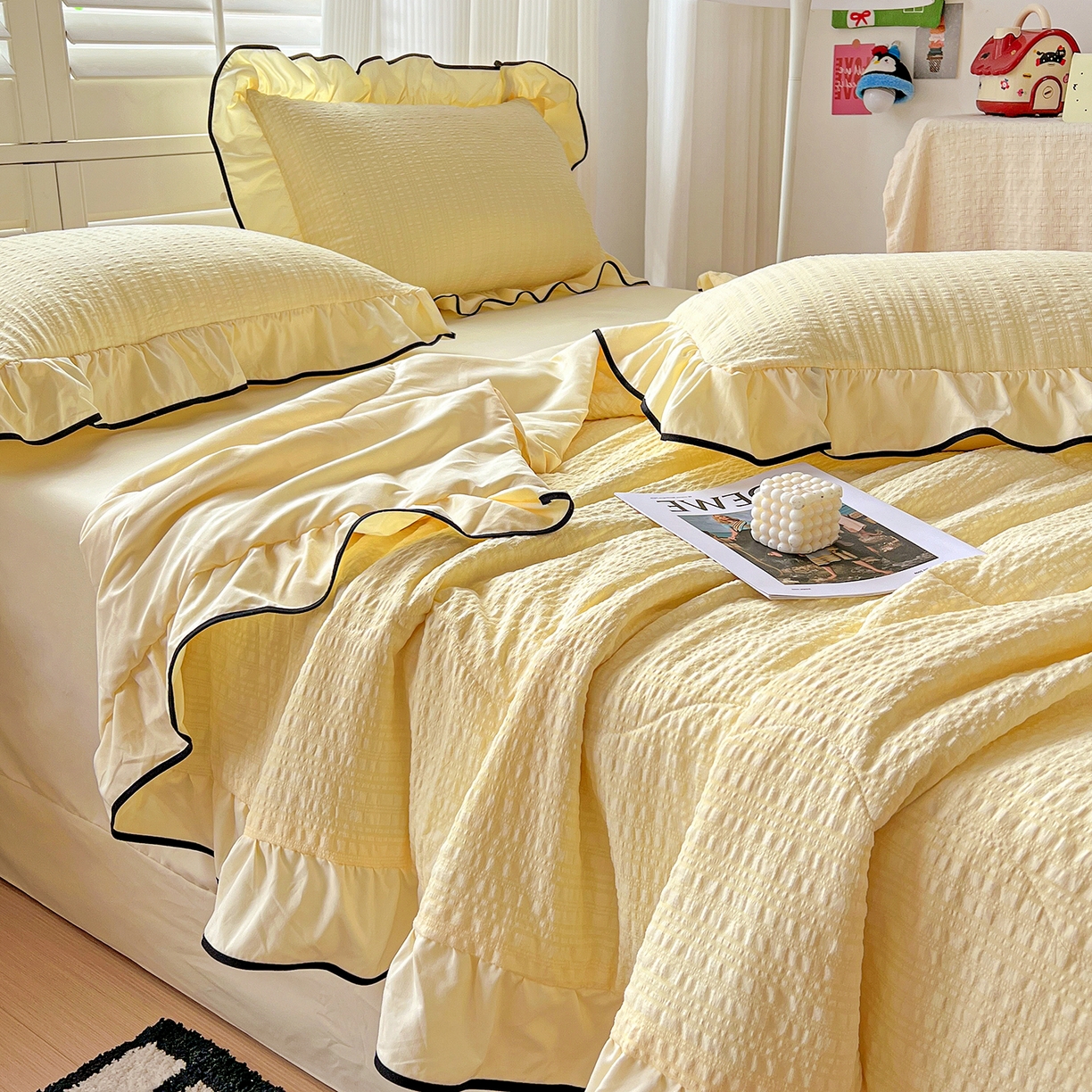 91家纺网 家纺一手货源 找家纺 一比一家纺 2026新款纯色花边款夏被四件套 起司