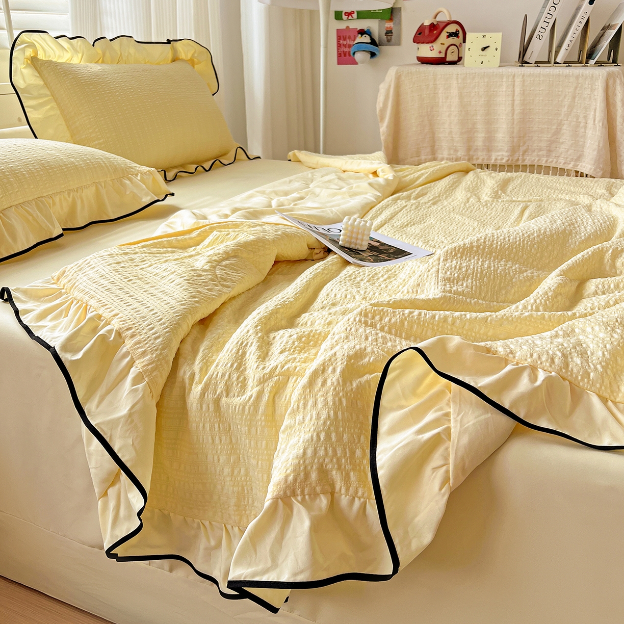 91家纺网 家纺一手货源 找家纺 一比一家纺 2026新款纯色花边款夏被四件套 起司