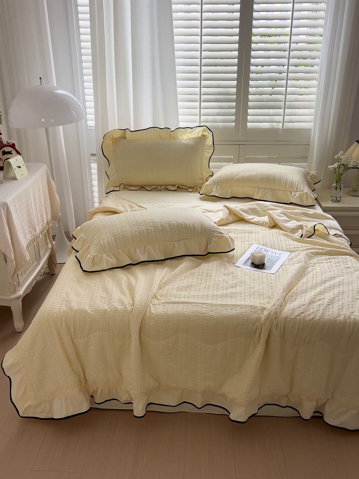 91家纺网 家纺一手货源 找家纺 一比一家纺 2026新款纯色花边款夏被四件套 起司