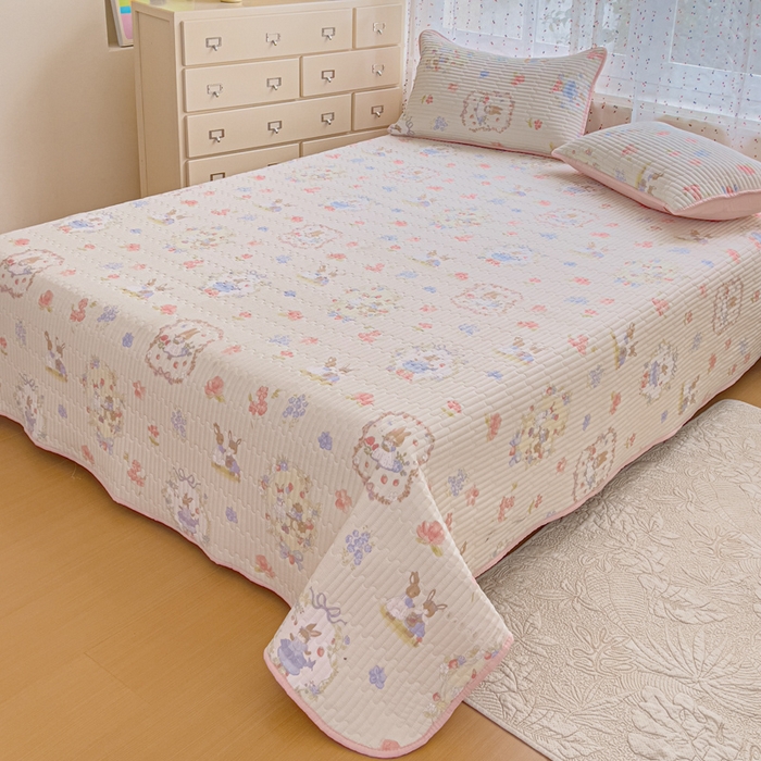 91家纺网 家纺一手货源 找家纺 几禾 2026新款云感双层纱7A抗菌夏被四件套系列-栀夏系列 栀夏-镜子里的兔