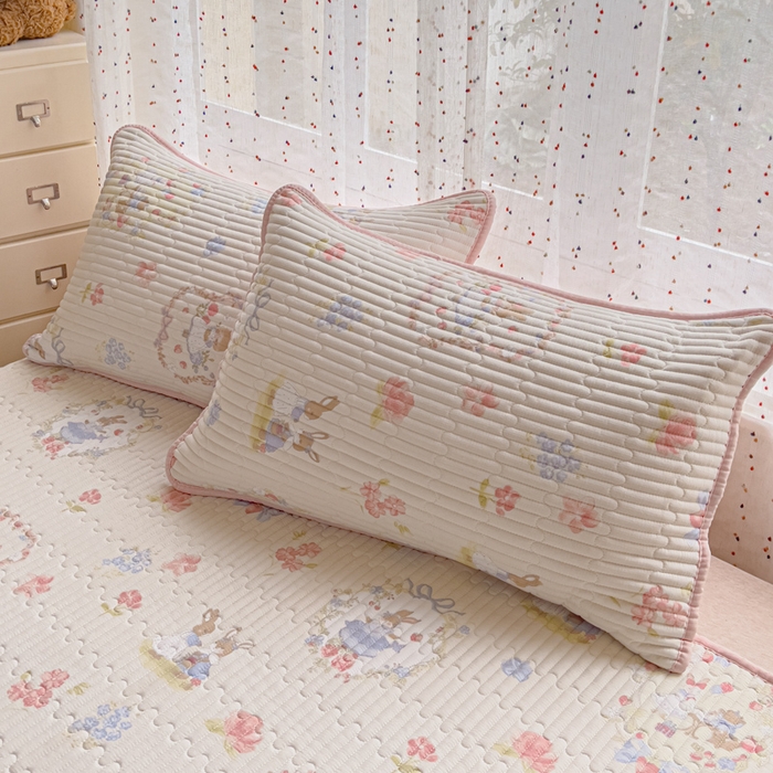 91家纺网 家纺一手货源 找家纺 几禾 2026新款云感双层纱7A抗菌夏被四件套系列-栀夏系列 栀夏-镜子里的兔