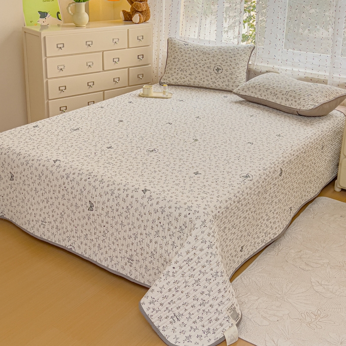 91家纺网 家纺一手货源 找家纺 几禾 2026新款云感双层纱7A抗菌夏被四件套系列-栀夏系列 栀夏-困蝶