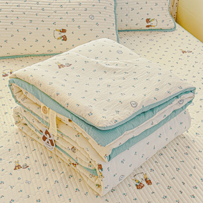 91家纺网 家纺一手货源 找家纺 几禾 2026新款云感双层纱7A抗菌夏被四件套系列-栀夏系列 栀夏-浪漫兔兔