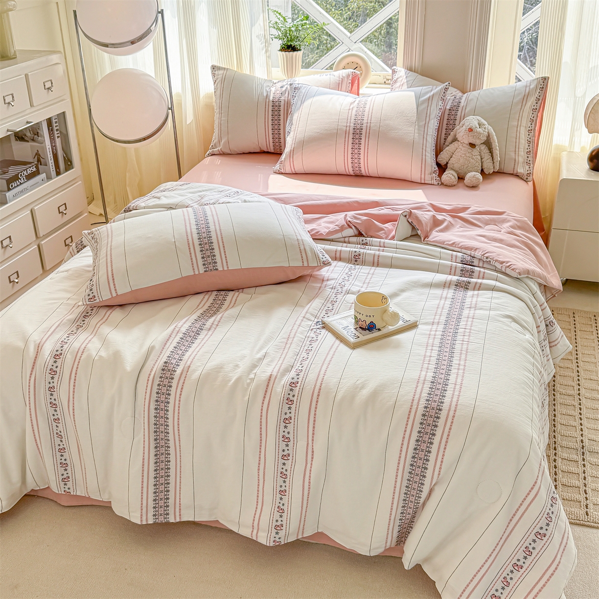 91家纺网 家纺一手货源 找家纺 灰鲸 2026新款全棉色织提花夏被夏凉被空调被 费尔岛小马-粉