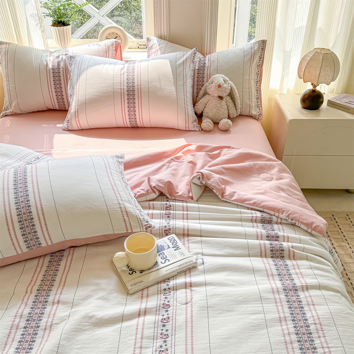 91家纺网 家纺一手货源 找家纺 灰鲸 2026新款全棉色织提花夏被夏凉被空调被 费尔岛小马-粉