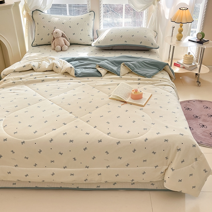 91家纺网 家纺一手货源 找家纺 几禾 2026新款云感双层纱7A抗菌夏被四件套系列-栀夏系列 栀夏-倾结