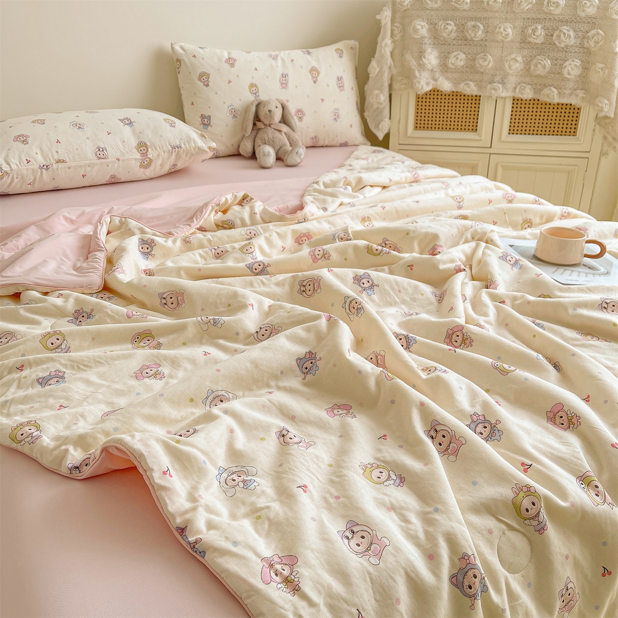 91家纺网 家纺一手货源 找家纺 小禹仔家纺 2026新款A类印花双层纱凉感大豆夏被 布布娃