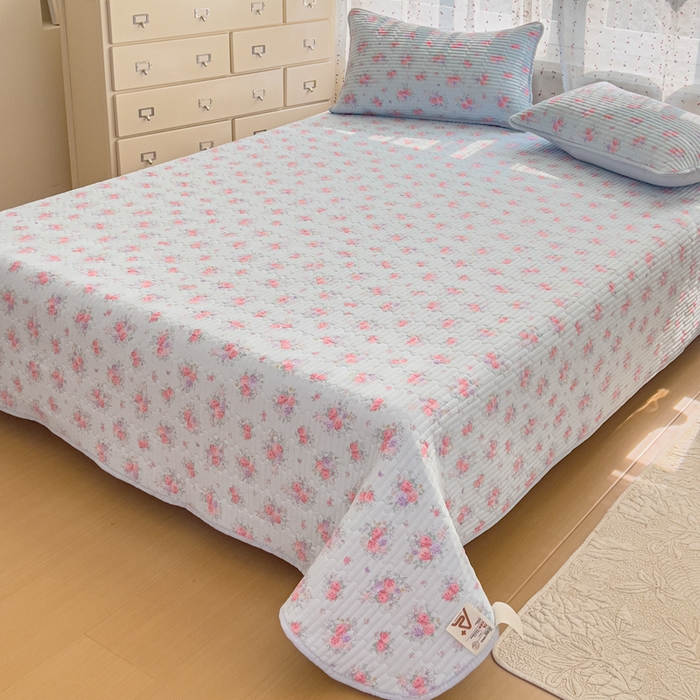 91家纺网 家纺一手货源 找家纺 几禾 2026新款云感双层纱7A抗菌夏被四件套系列-栀夏系列 栀夏-清风雨雾蓝