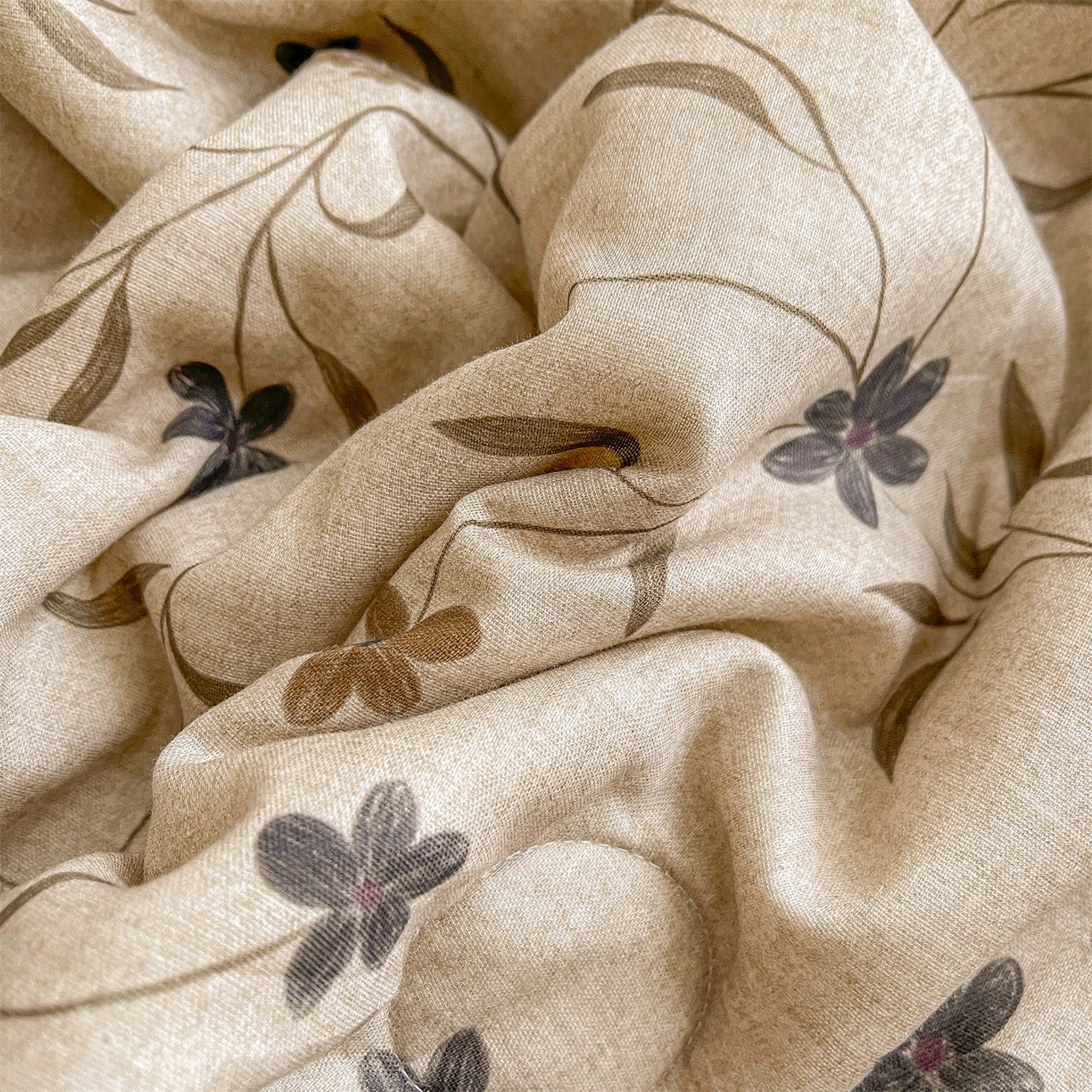 91家纺网 家纺一手货源 找家纺 小禹仔家纺 2026新款A类印花双层纱凉感大豆夏被 扶桑