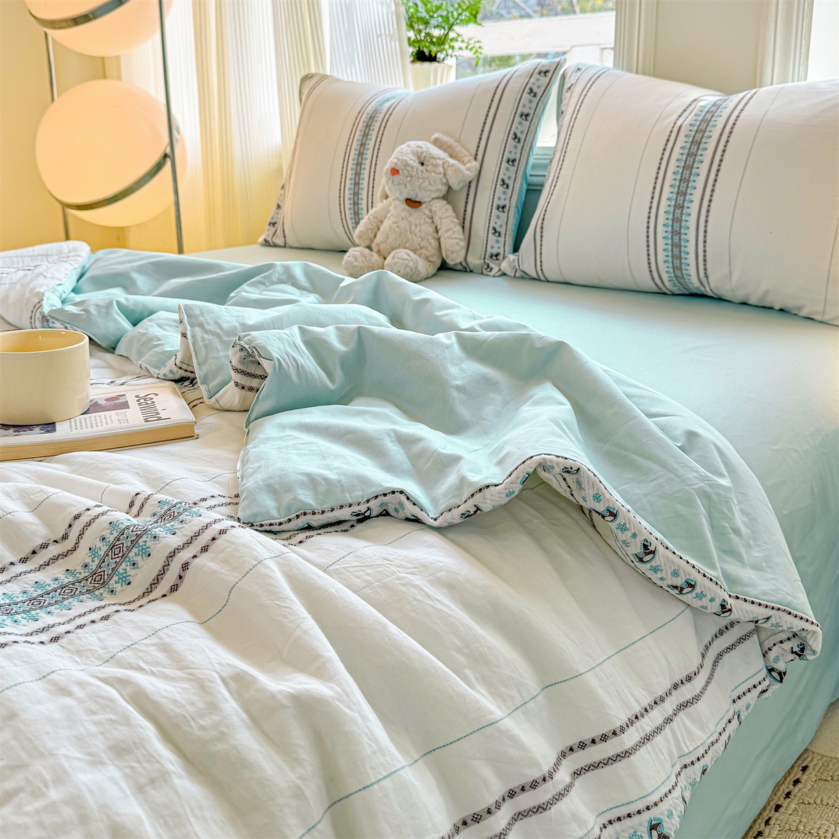 91家纺网 家纺一手货源 找家纺 灰鲸 2026新款全棉色织提花夏被夏凉被空调被 费尔岛小马-蓝