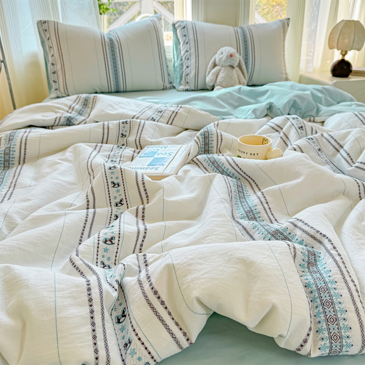 91家纺网 家纺一手货源 找家纺 灰鲸 2026新款全棉色织提花夏被夏凉被空调被 费尔岛小马-蓝