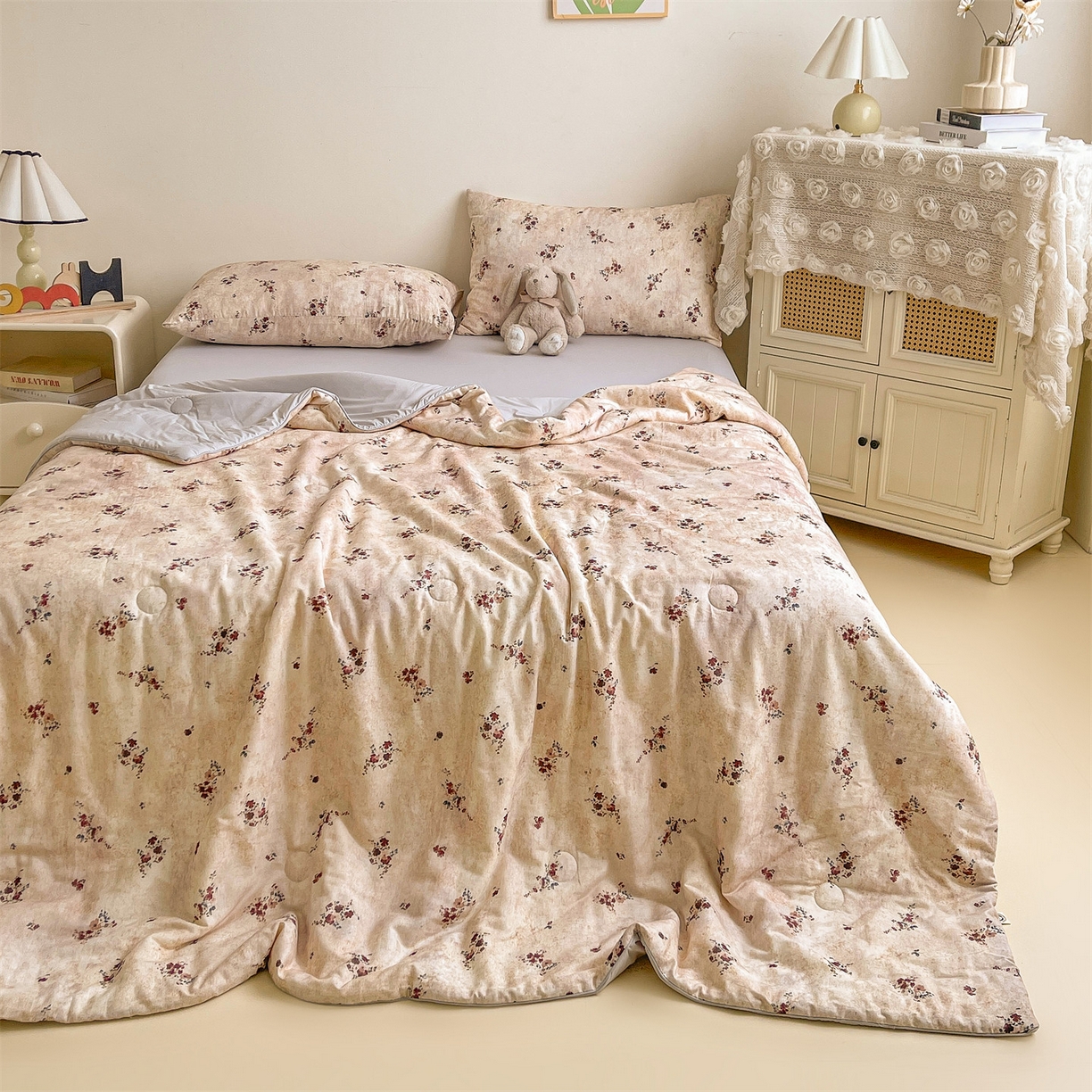 91家纺网 家纺一手货源 找家纺 小禹仔家纺 2026新款A类印花双层纱凉感大豆夏被 花涧汐-红