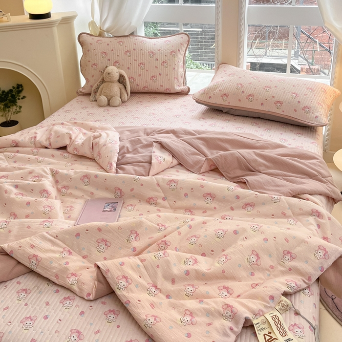 91家纺网 家纺一手货源 找家纺 几禾 2026新款云感双层纱7A抗菌夏被四件套系列-栀夏系列 栀夏-甜心兔