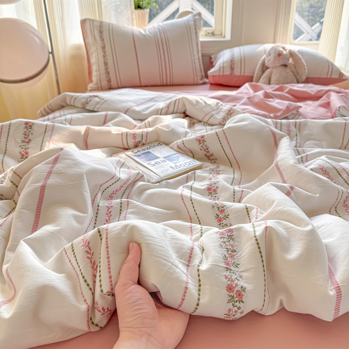 91家纺网 家纺一手货源 找家纺 灰鲸 2026新款全棉色织提花夏被夏凉被空调被 罗兰-粉