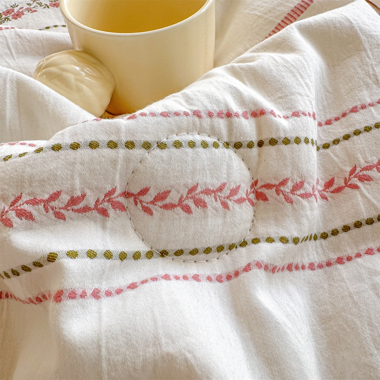 91家纺网 家纺一手货源 找家纺 灰鲸 2026新款全棉色织提花夏被夏凉被空调被 罗兰-粉