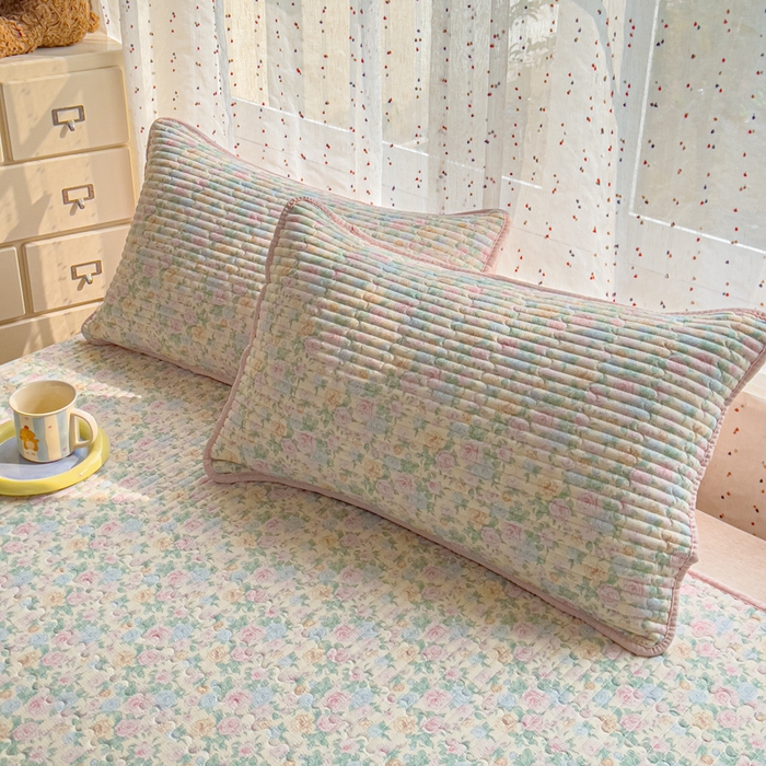 91家纺网 家纺一手货源 找家纺 几禾 2026新款云感双层纱7A抗菌夏被四件套系列-栀夏系列 栀夏-童话花岛