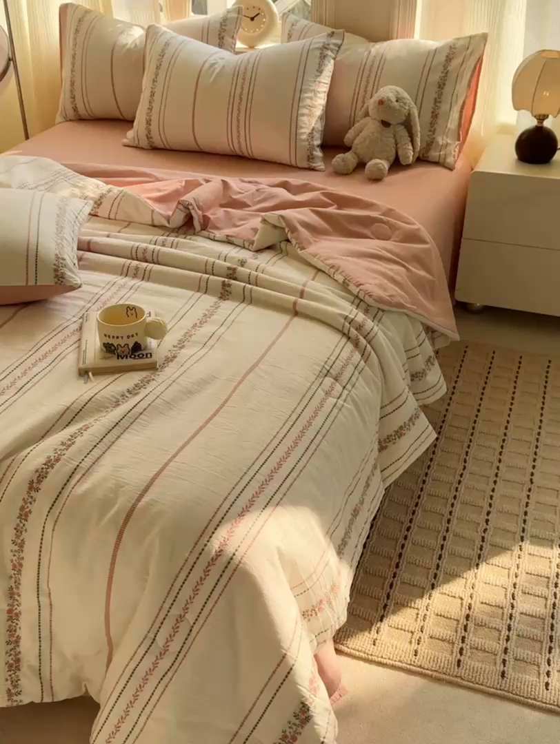 91家纺网 家纺一手货源 找家纺 灰鲸 2026新款全棉色织提花夏被夏凉被空调被 罗兰-粉