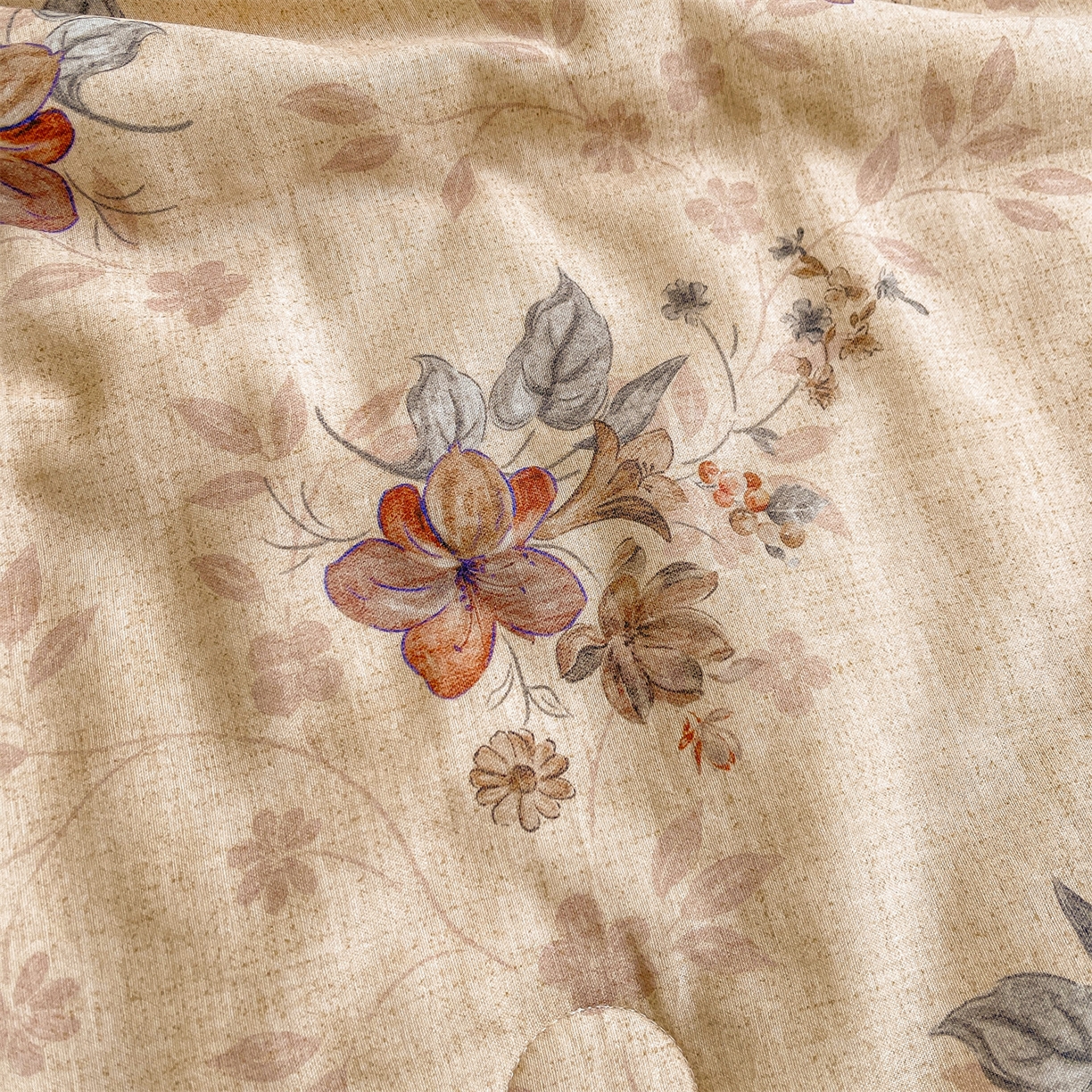 91家纺网 家纺一手货源 找家纺 小禹仔家纺 2026新款A类印花双层纱凉感大豆夏被 花影-蓝