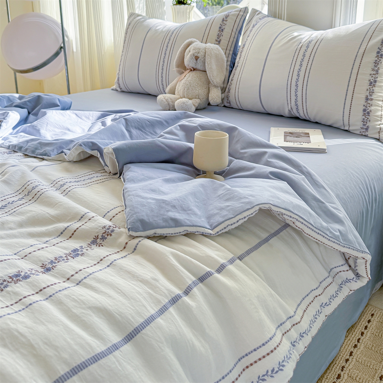 91家纺网 家纺一手货源 找家纺 灰鲸 2026新款全棉色织提花夏被夏凉被空调被 罗兰-蓝