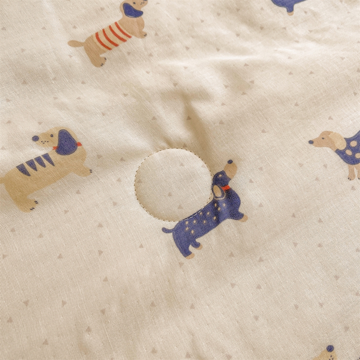 91家纺网 家纺一手货源 找家纺 小禹仔家纺 2026新款A类印花双层纱凉感大豆夏被 腊肠狗