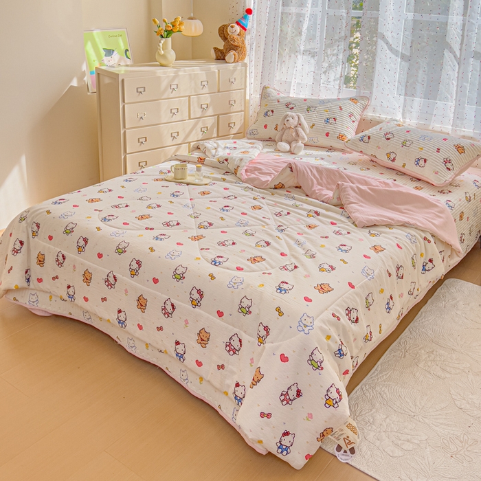 91家纺网 家纺一手货源 找家纺 几禾 2026新款云感双层纱7A抗菌夏被四件套系列-栀夏系列 栀夏-像素小猫