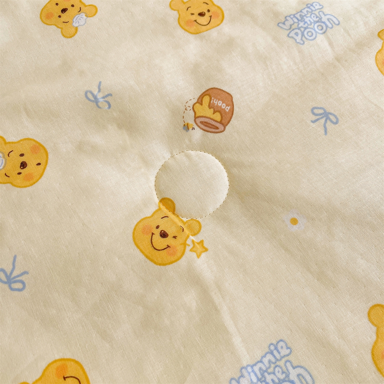 91家纺网 家纺一手货源 找家纺 小禹仔家纺 2026新款A类印花双层纱凉感大豆夏被 蜜糖维尼