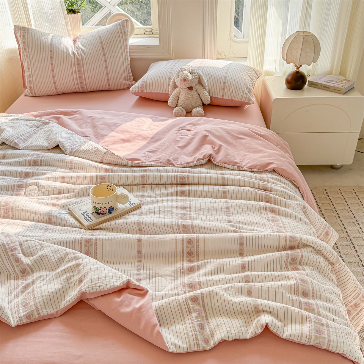 91家纺网 家纺一手货源 找家纺 灰鲸 2026新款全棉色织提花夏被夏凉被空调被 木槿-粉